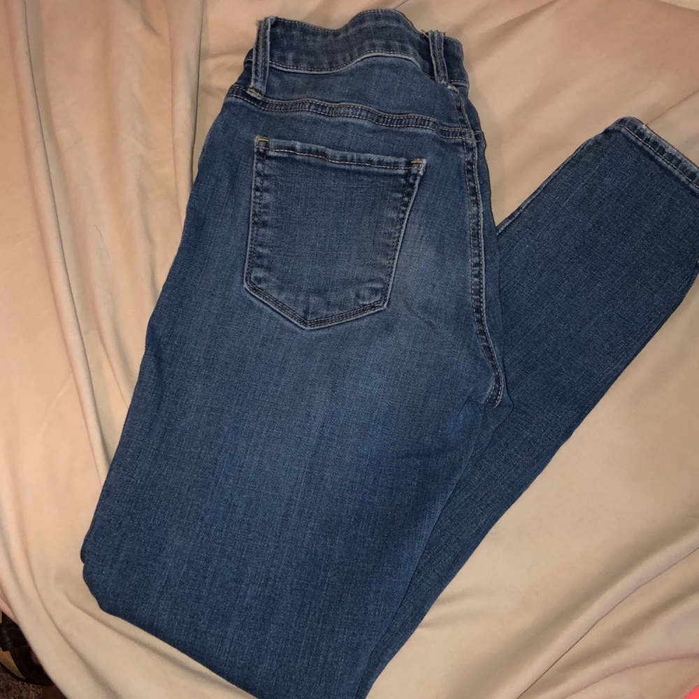 Lucky brand jeans.